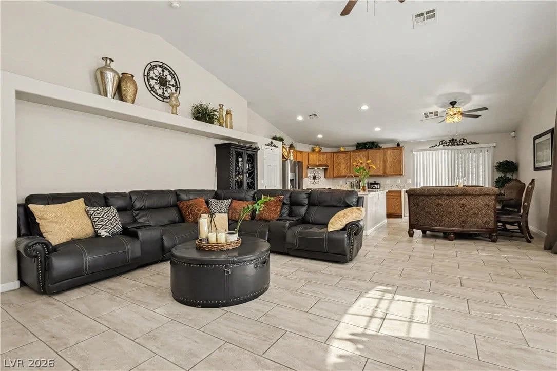 717 Bright Lights Avenue photo 5