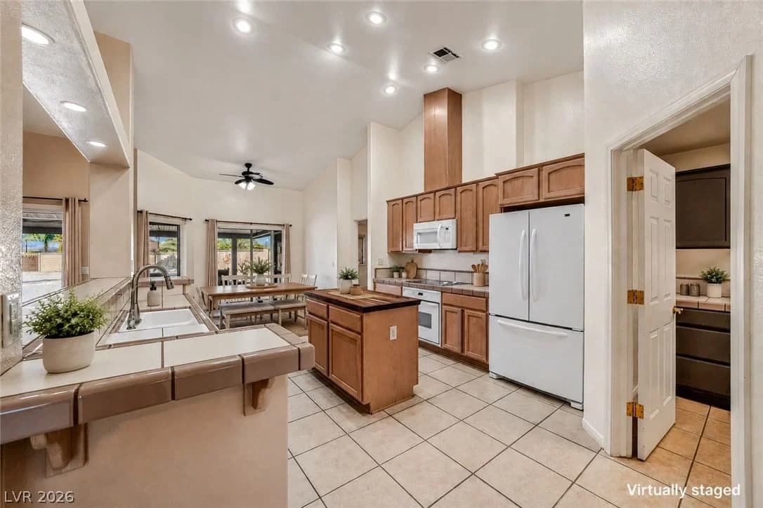 5500 Grain Mill Road photo 4