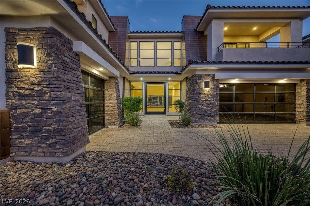 72 Bella Lago Avenue photo 5