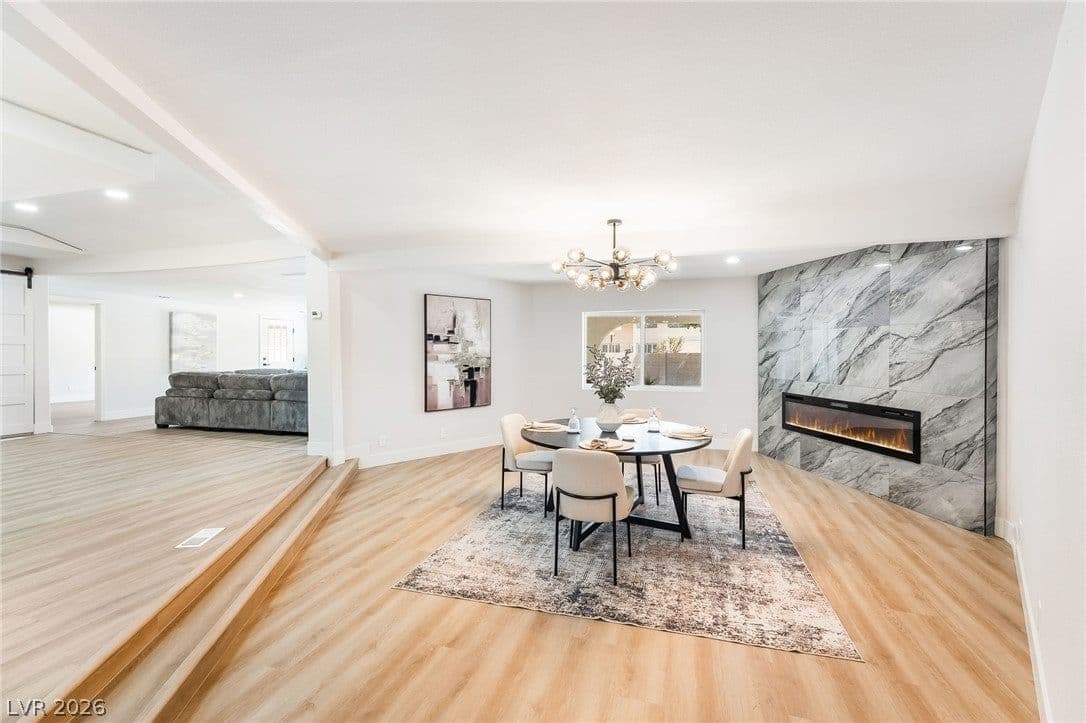 2903 Hardin Drive photo 5
