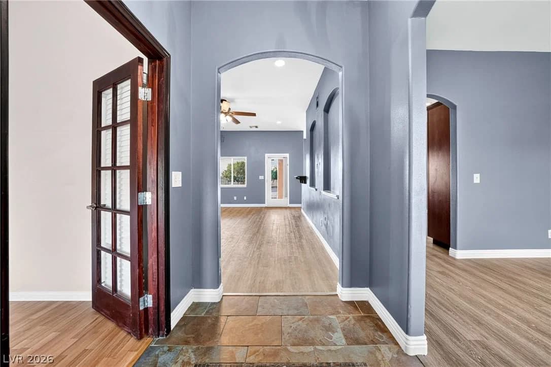 580 Hickory Street photo 3