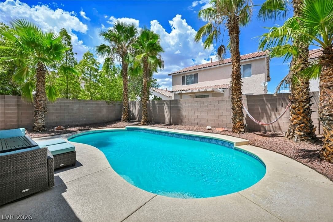 10052 Lemon Valley Avenue photo 5