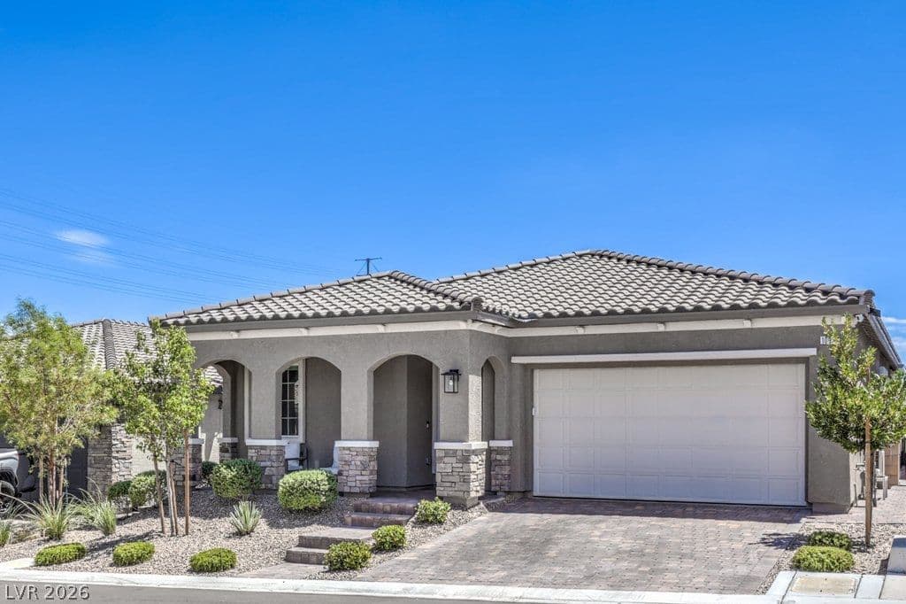 10937 Nicholas Jay Avenue photo 2