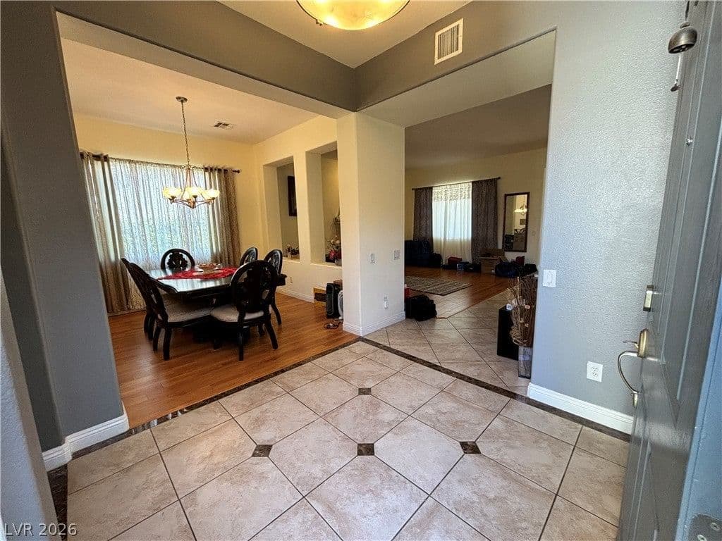 932 Viscanio Place photo 3