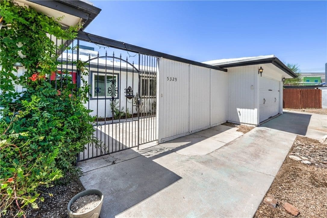 5329 Westleigh Avenue photo 4