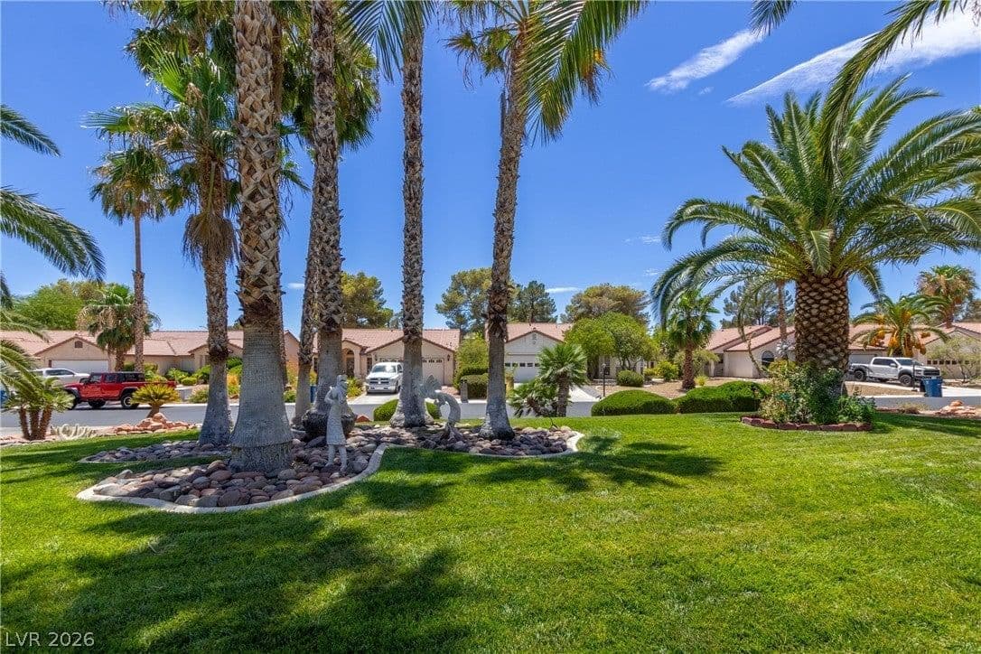 5521 Cranwood Court photo 4