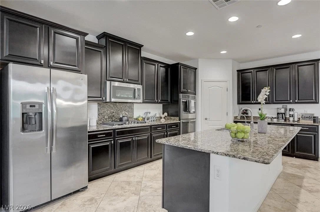 2894 Shining Sun Way photo 3