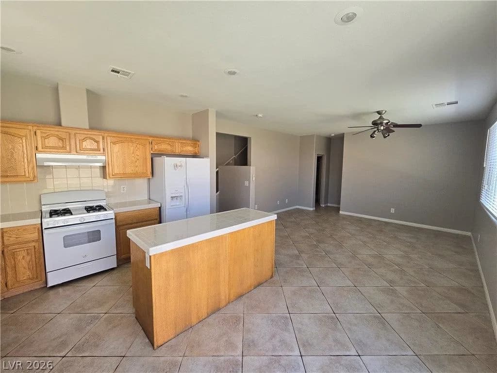 8350 Sterling Harbor Court photo 4
