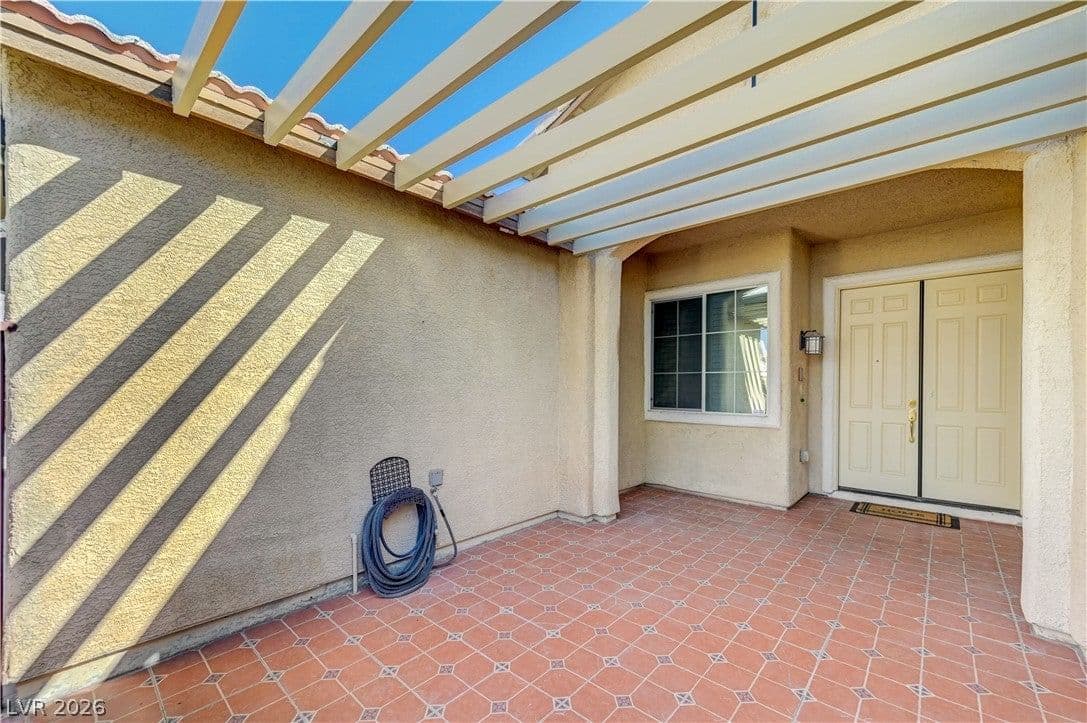 6641 Black Oaks Street photo 2