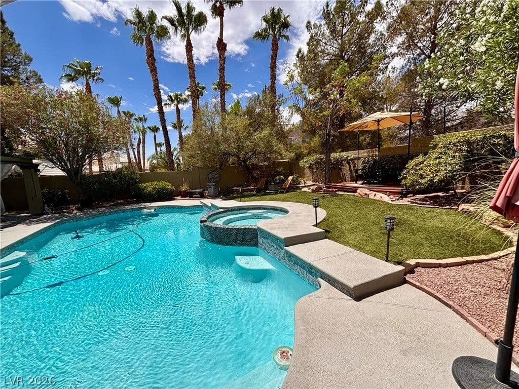 2109 Marble Gorge Drive photo 2