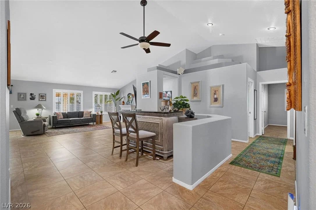 846 Holly Lake Way photo 2