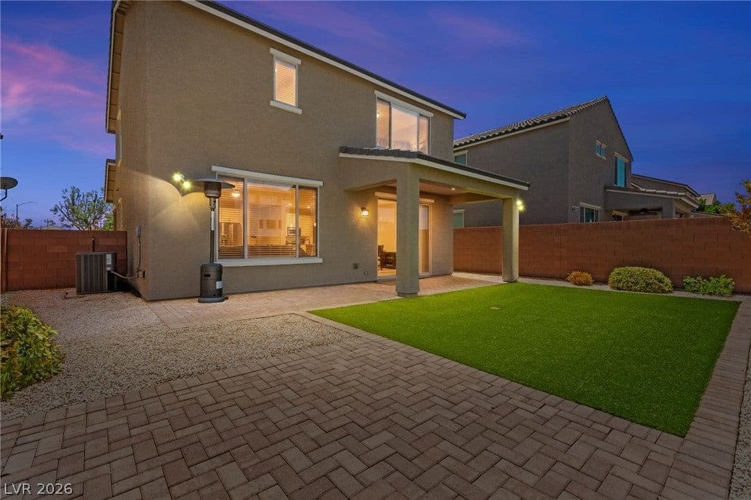 8106 Diggy Avenue photo 5