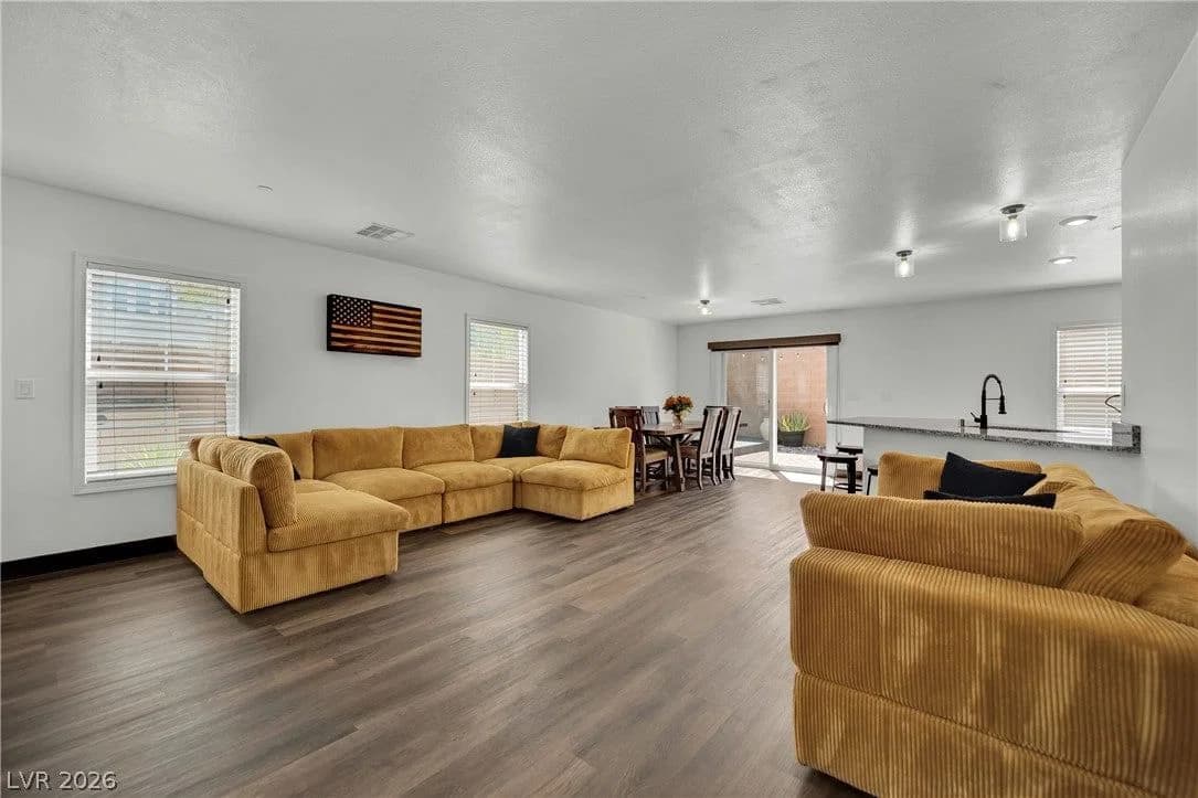 2819 Falling Mist Street photo 3