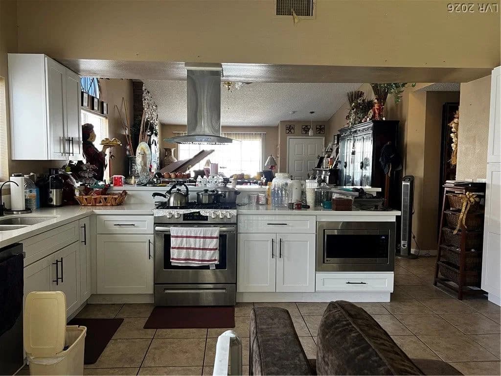 3249 Coral Harbor Drive