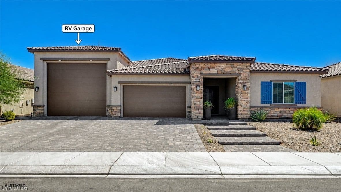5241 Brayden Court