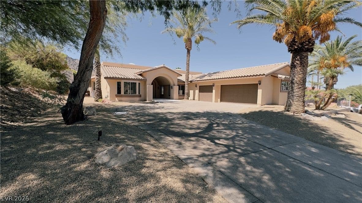 606 Valencia Drive photo 3