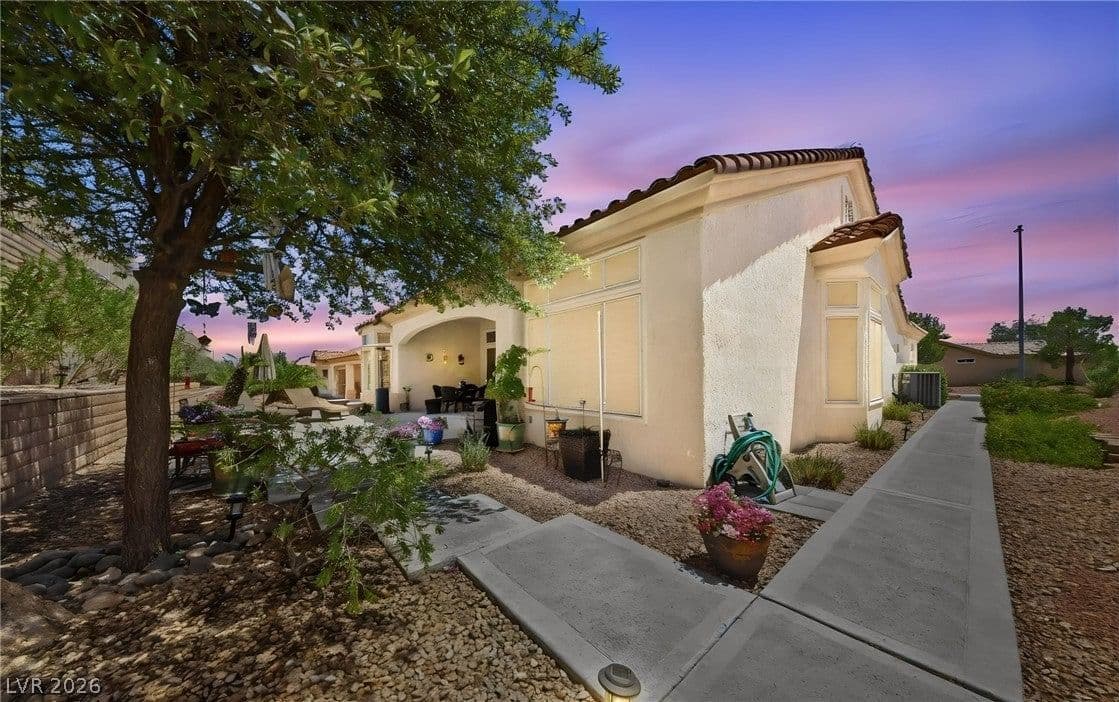2705 Byron Drive photo 4