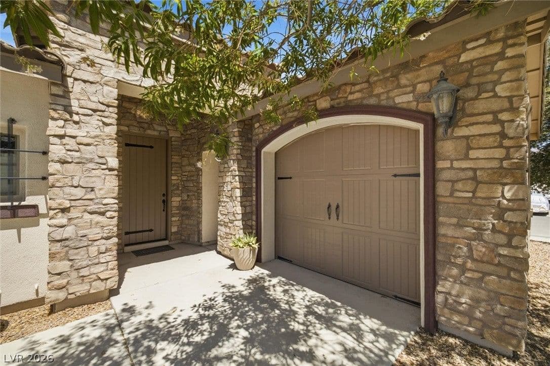 4384 Deliza Lane photo 4
