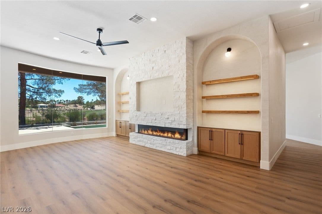 8649 Robinson Ridge Drive photo 2
