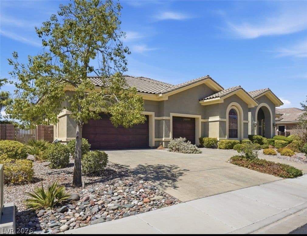 2266 Driftwood Tide Avenue photo 4
