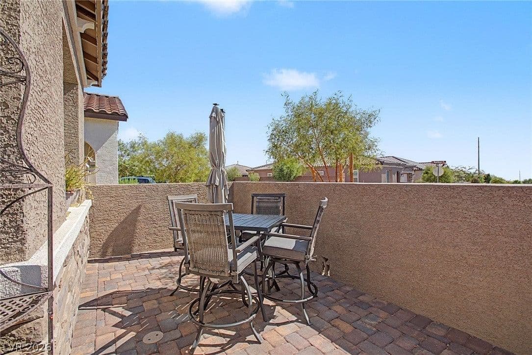 7375 Rosenberger Street photo 3