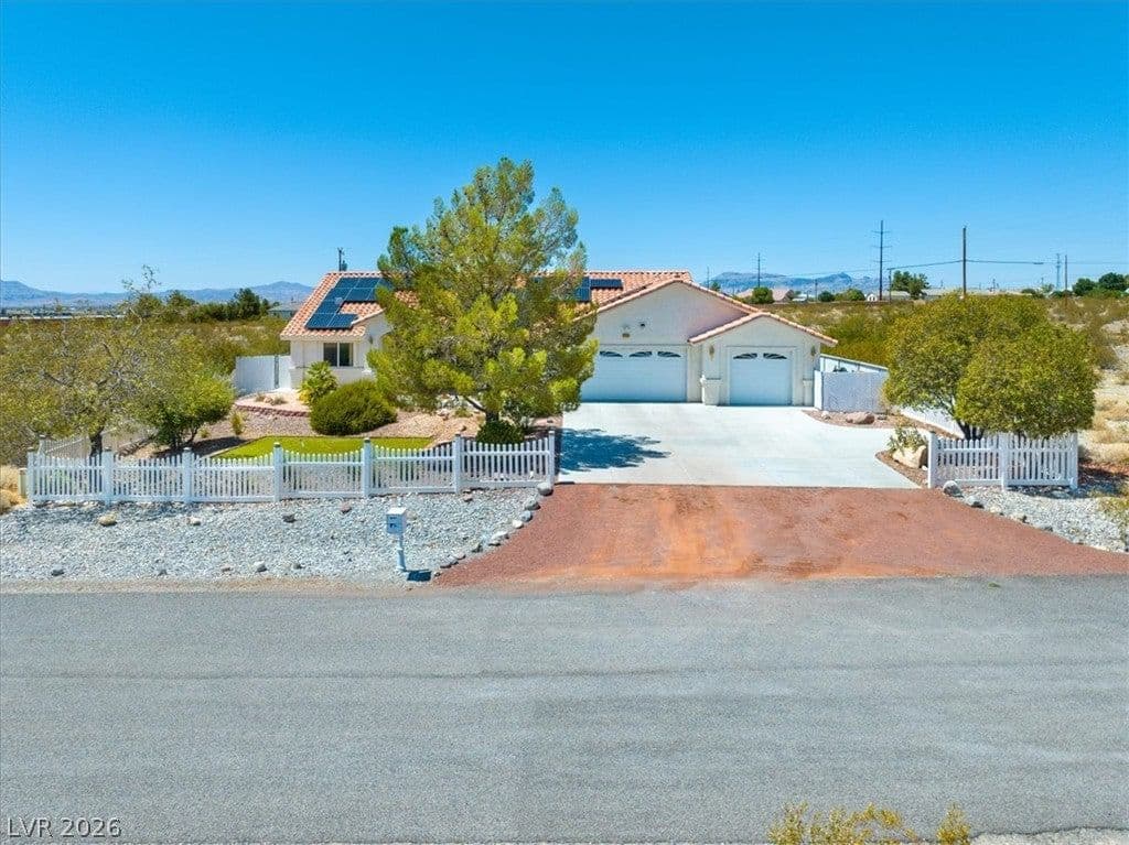 2300 Arado Lane photo 4