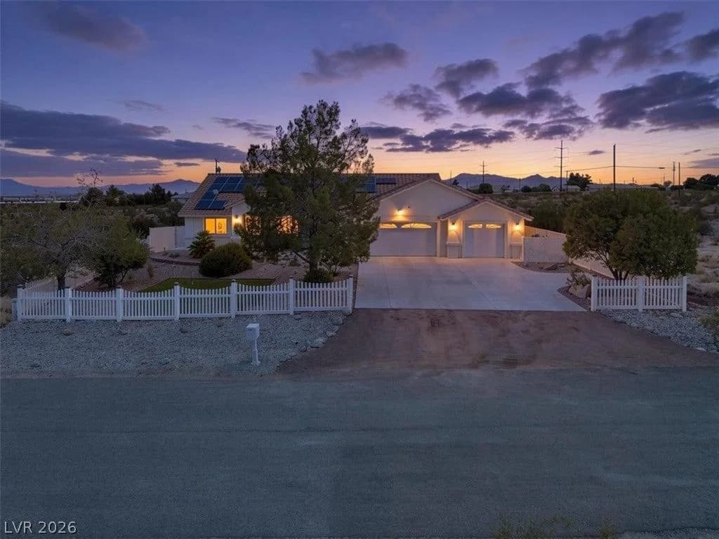 2300 Arado Lane photo 3