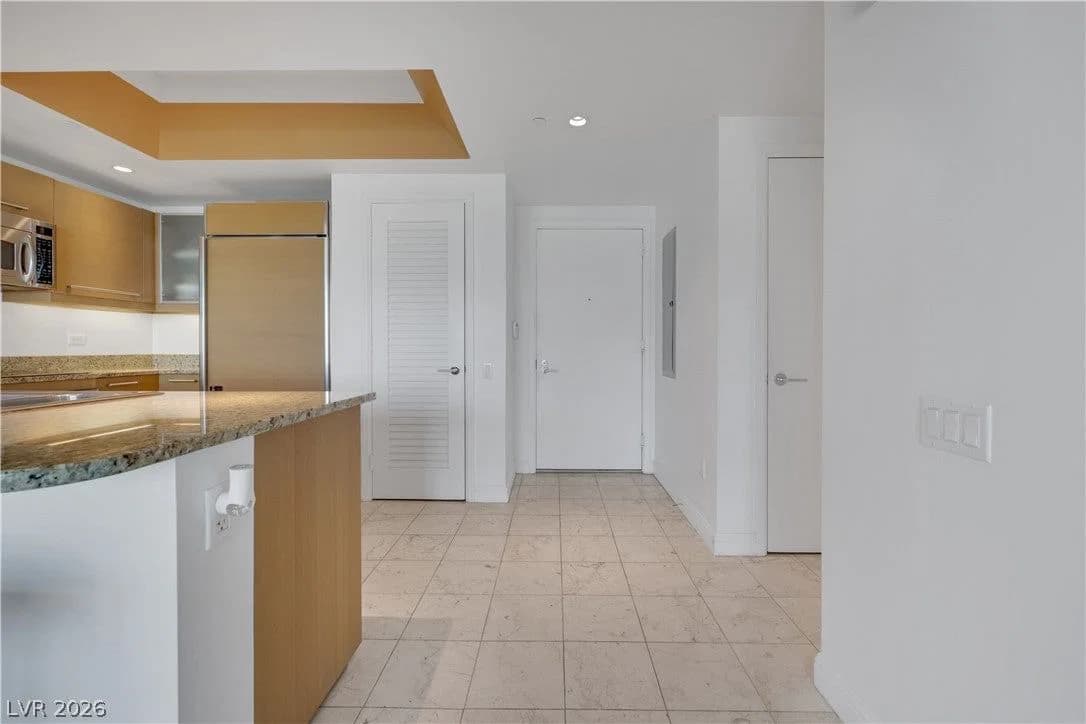 322 Karen Avenue photo 2