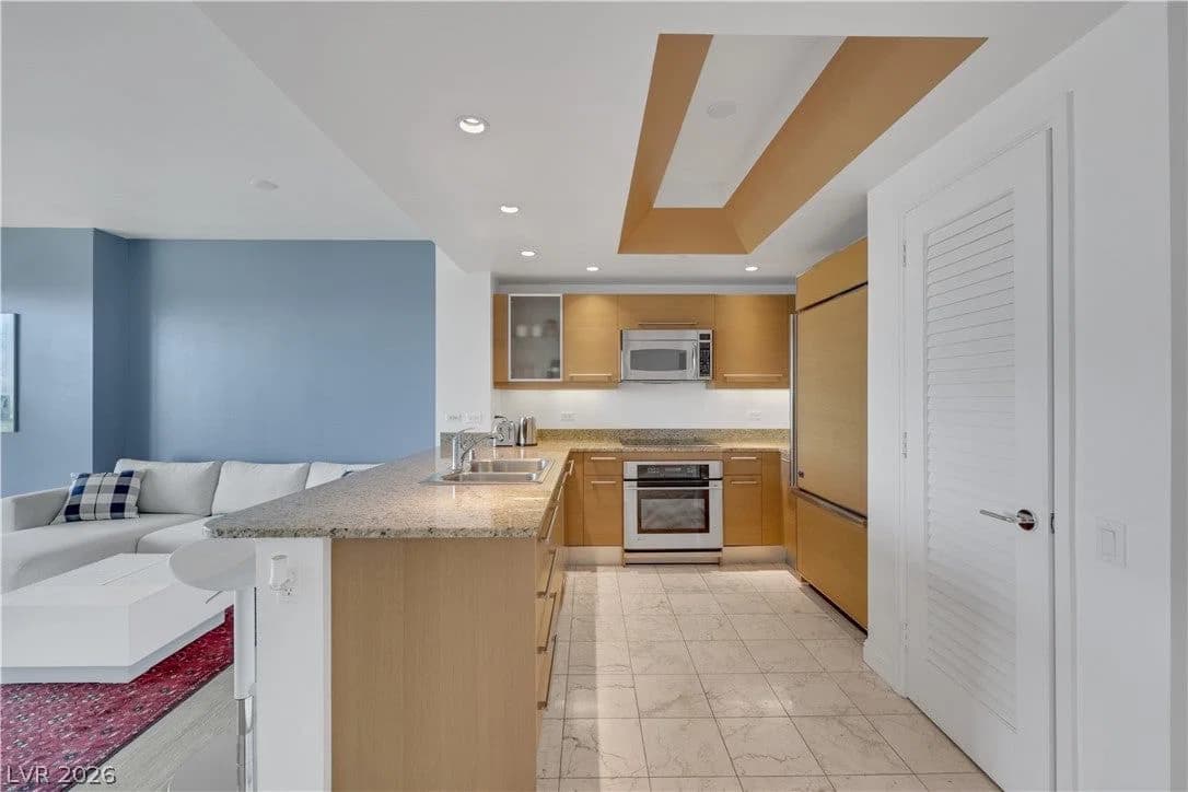 322 Karen Avenue photo 4