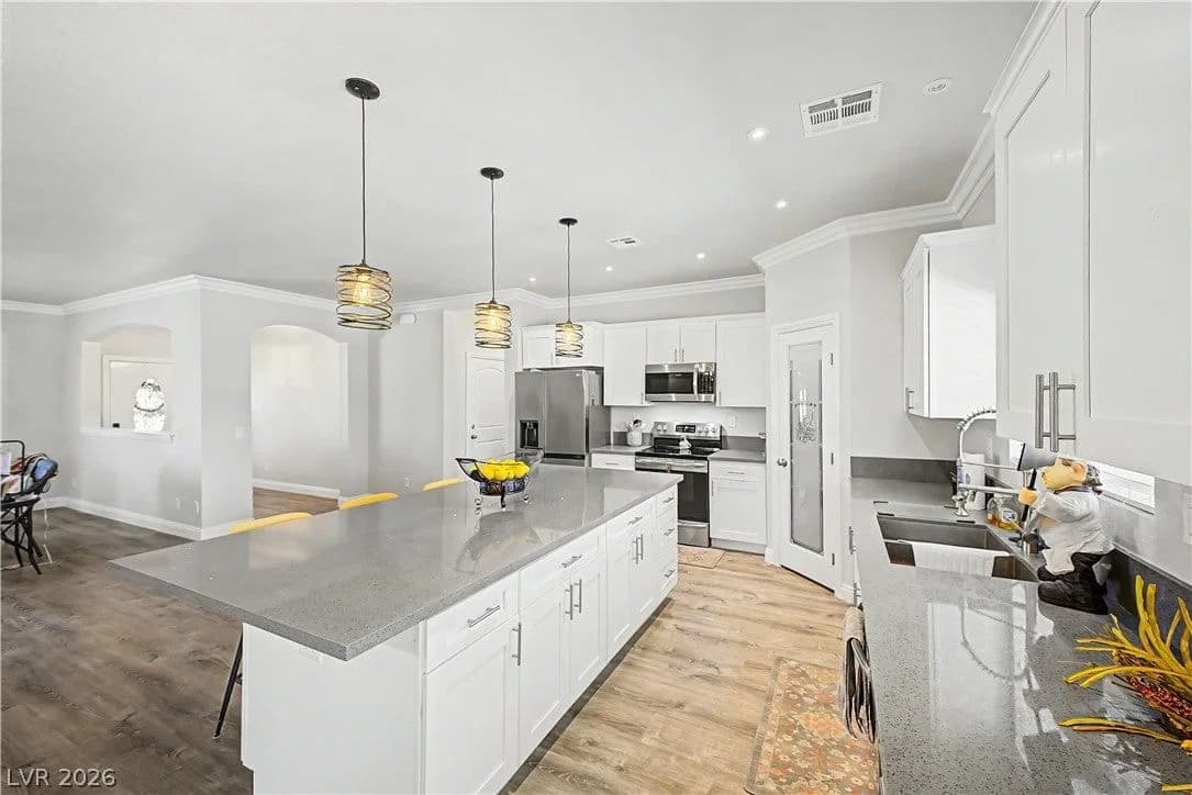 5081 Graystone Drive photo 3