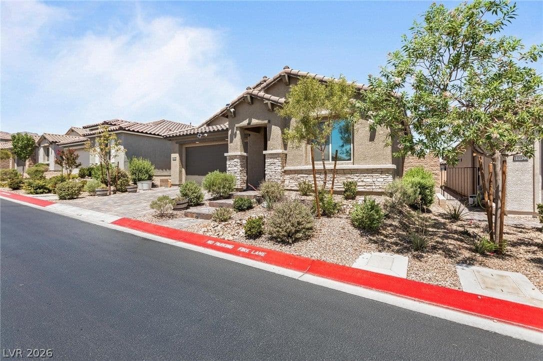 10934 Delparke Valley Avenue photo 3