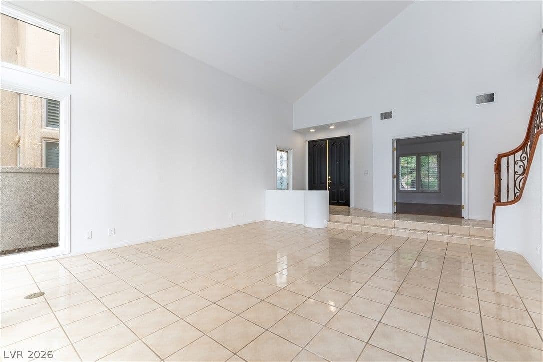 2208 Bay Hill Drive photo 4