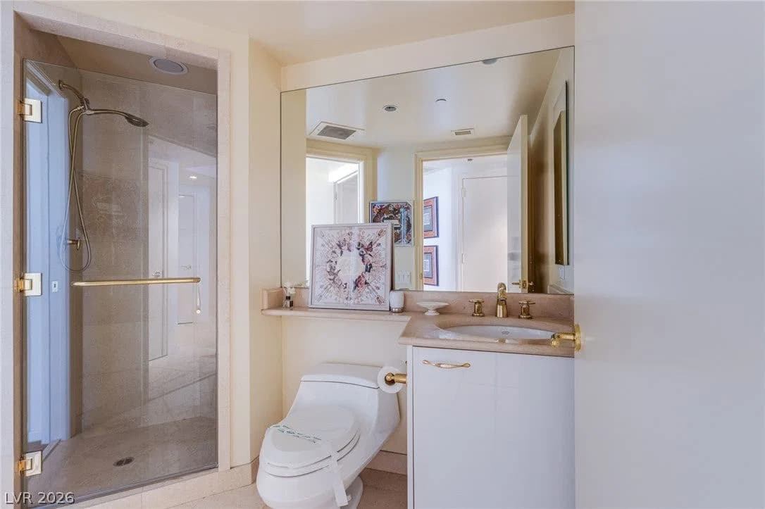 2877 Paradise Road photo 5
