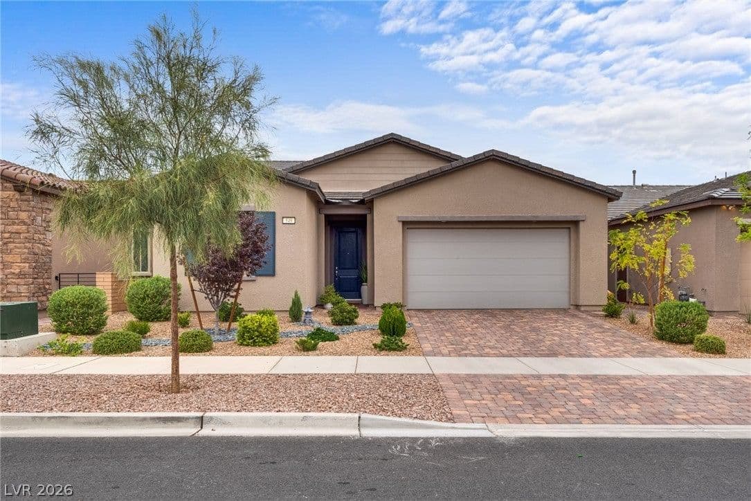 549 Cadence Vista Drive photo 2