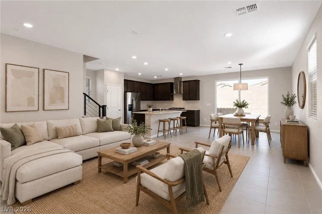 2572 Ofanto Street photo 4