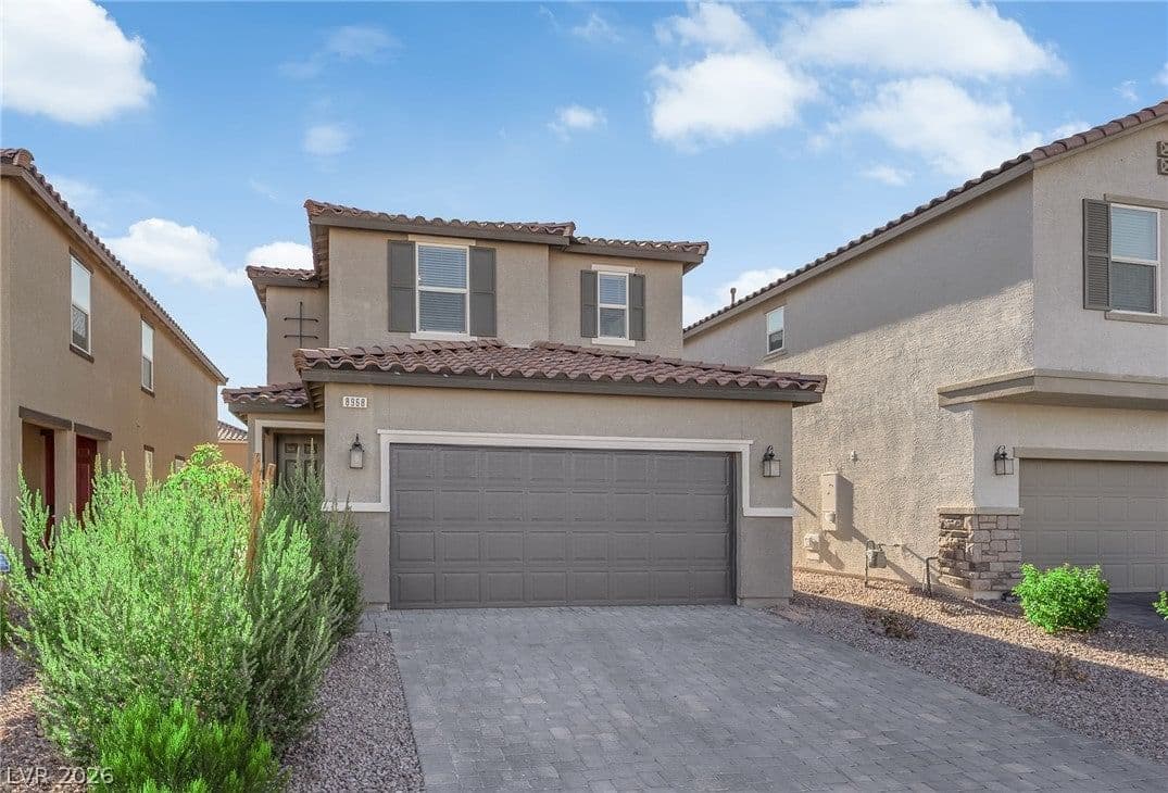 8968 Lucky Crest Street photo 2