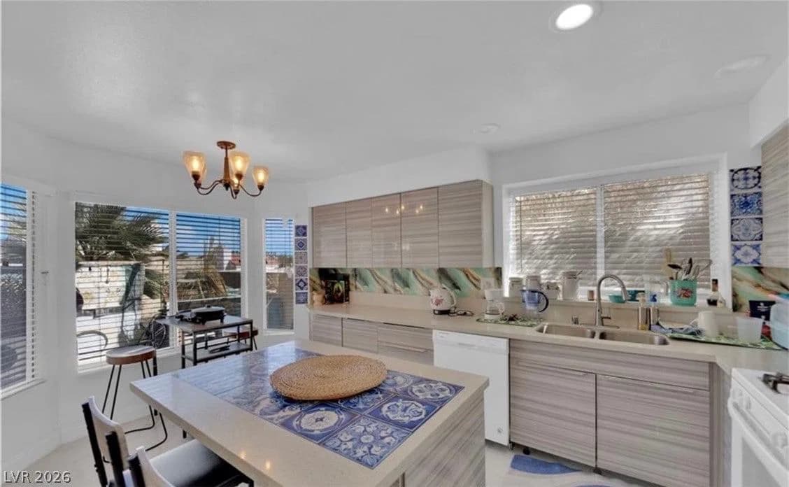 5332 Desert Blossom Road photo 5