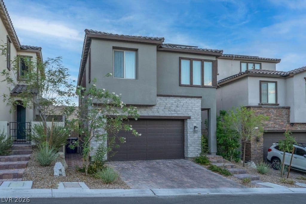 11620 Desert Hollow Avenue photo 3