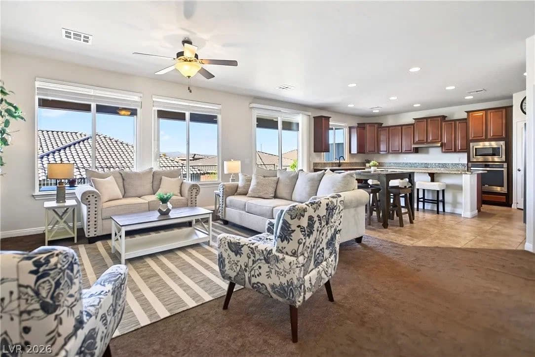 140 Admiral Benbow Way photo 2