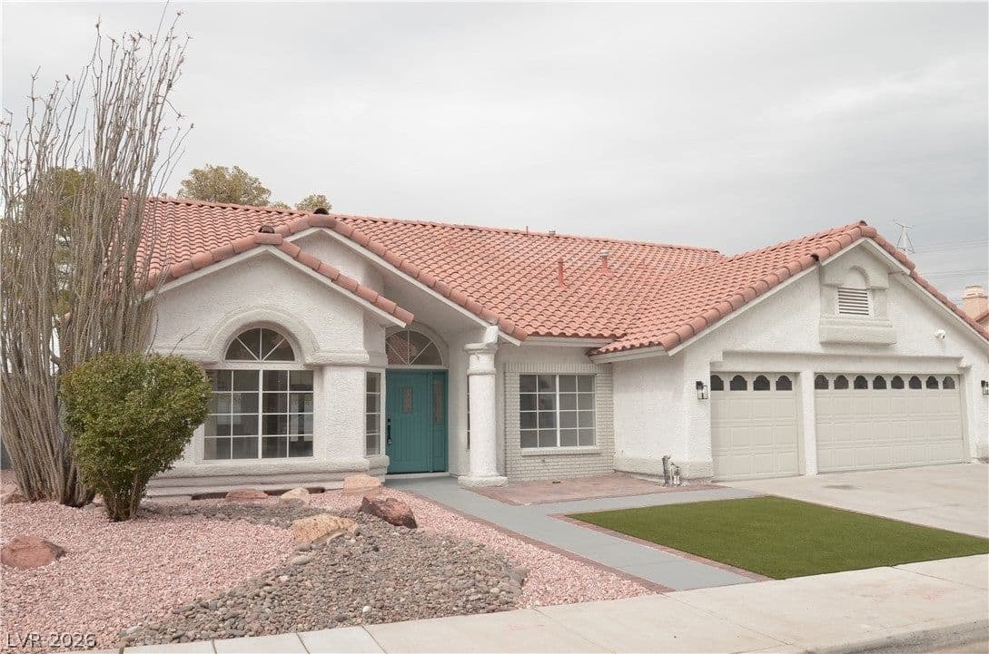 8604 Grandbank Drive photo 2