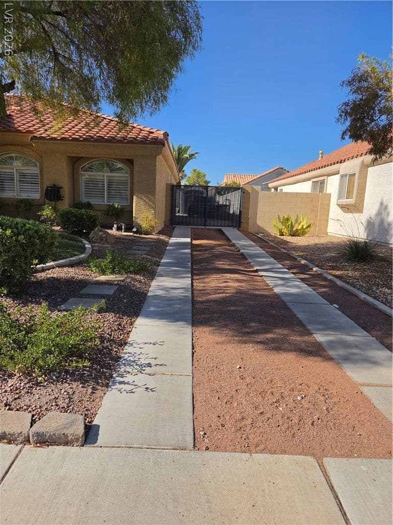 7804 Wedlock Lane photo 2