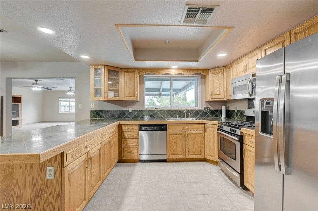 120 Middleton Drive photo 2