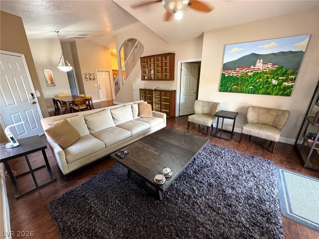 400 Paradise Parkway photo 4