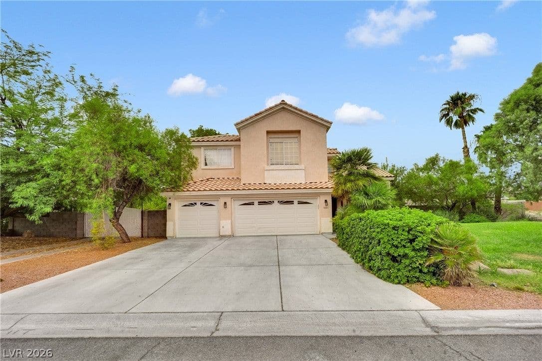 5685 Adavan Court photo 2