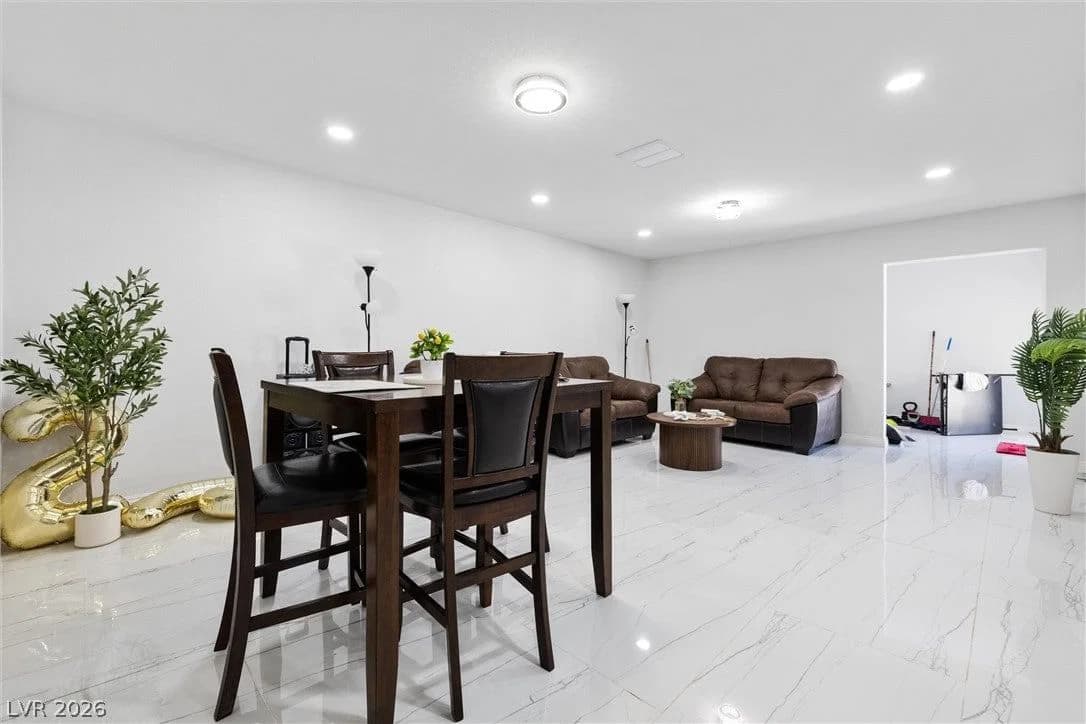 3361 Horizon Street photo 4