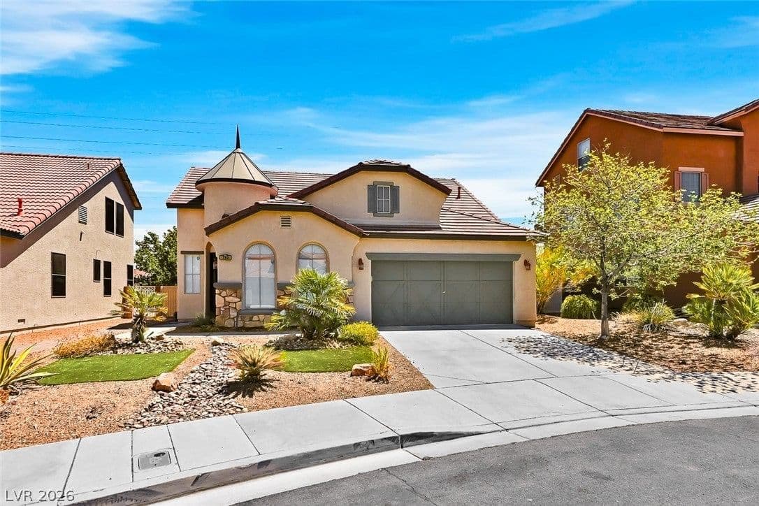 792 Valley Rise Drive photo 2