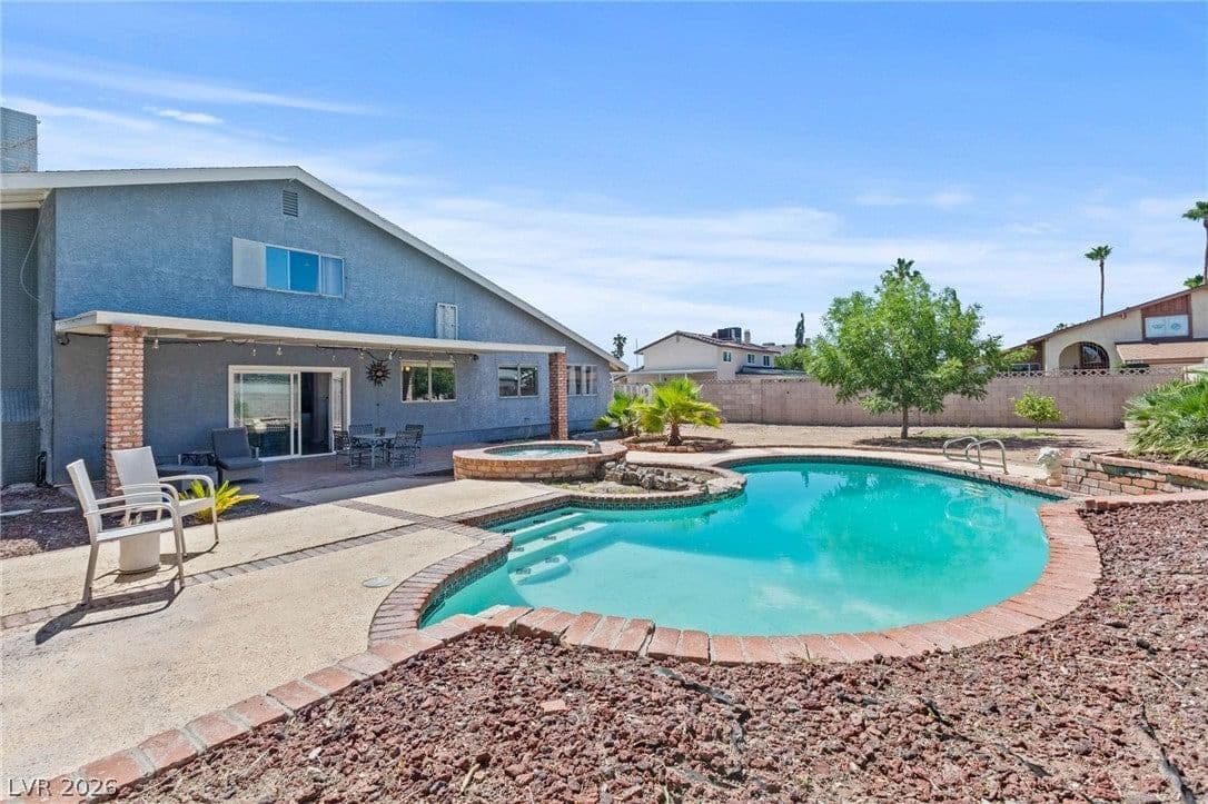 1808 Piccolo Way photo 4