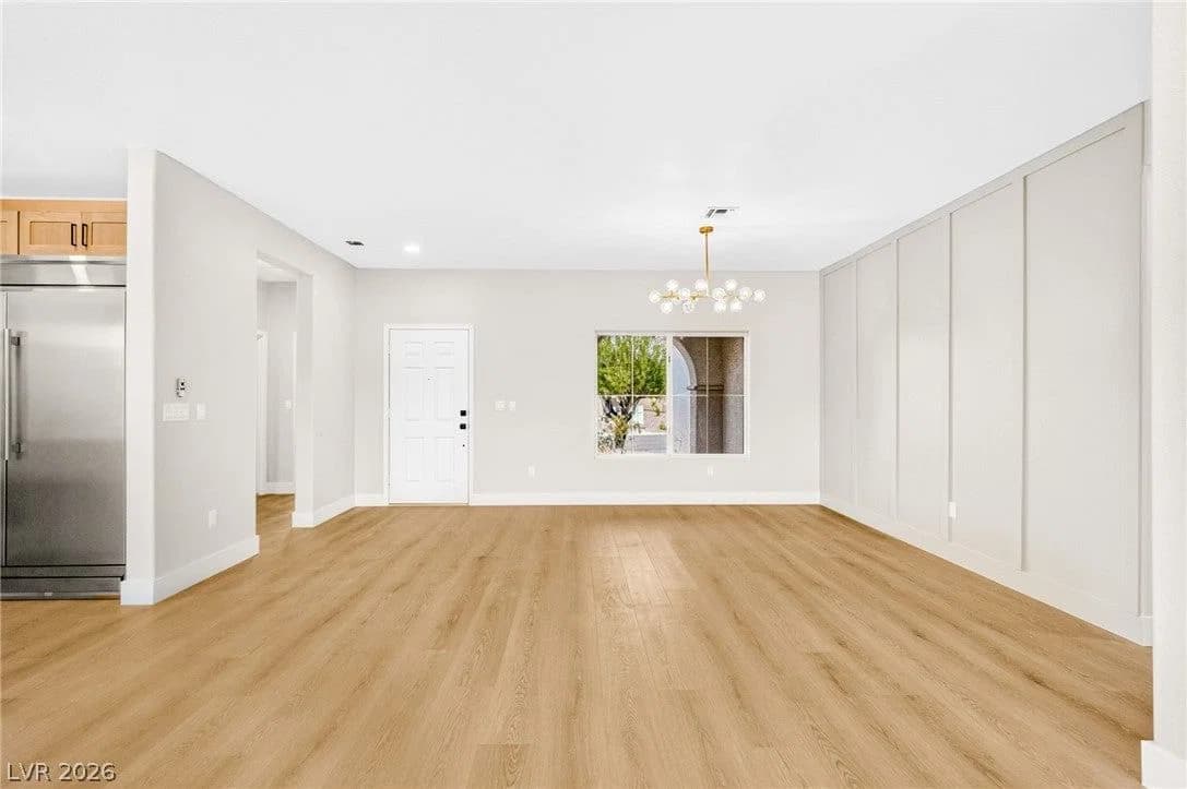 1651 Danbury Crossing Drive photo 3