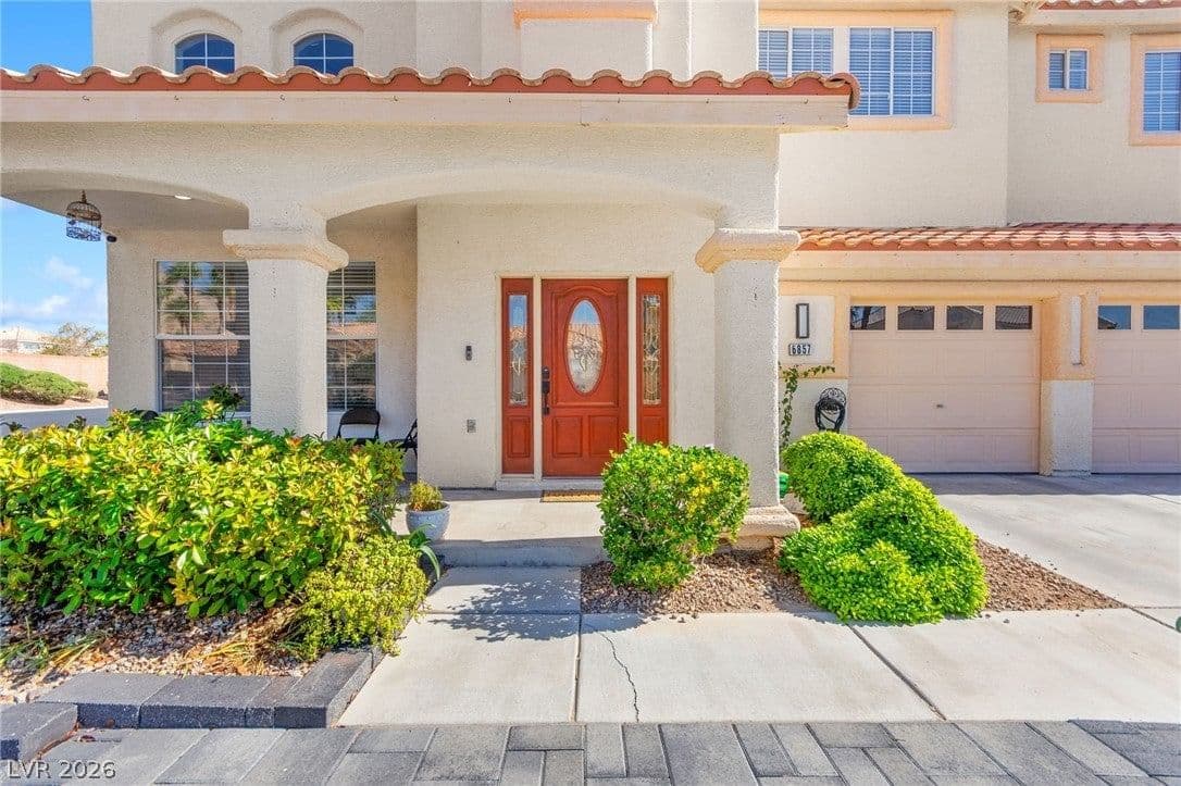 6857 Adobe Villa Avenue photo 2