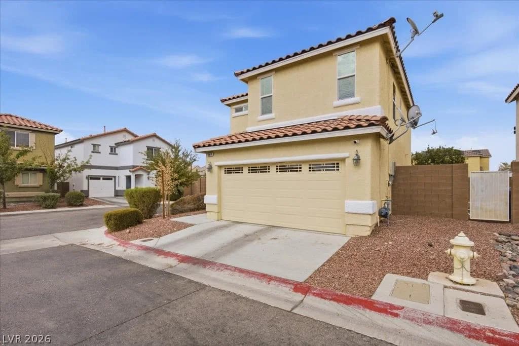 10818 Rosabella Street photo 3